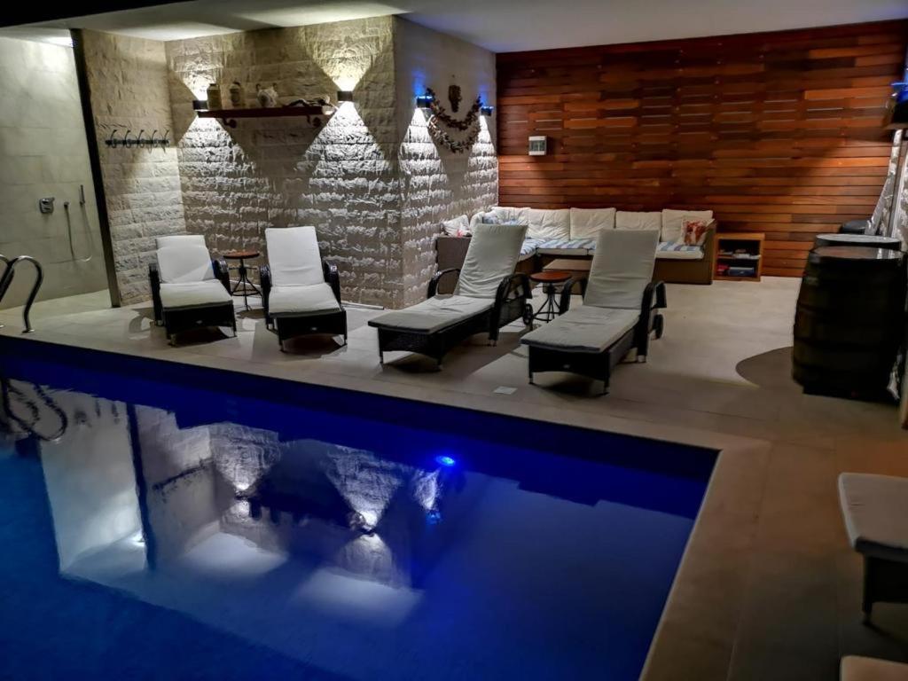 Polly Apartments With Swimming Pool Babino Polje Exterior photo